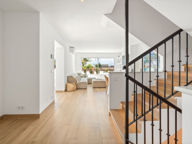 4 Makuuhuoneen Rivitalo San Pedro de Alcántara