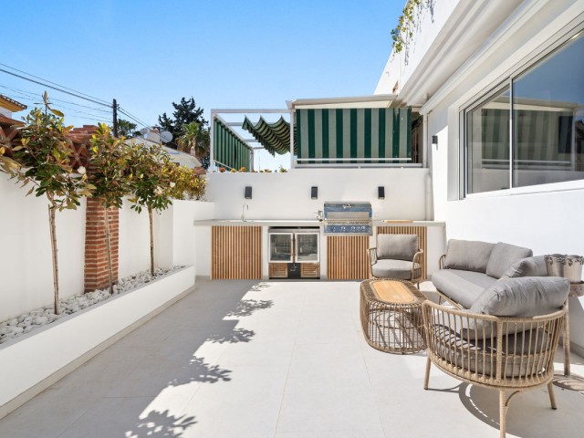 4 Slaapkamer Rijtjeshuis in San Pedro de Alcántara