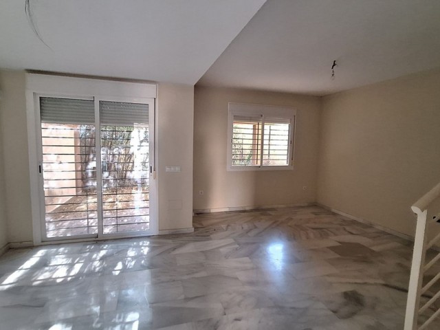 3 Bedrooms Townhouse in Calahonda