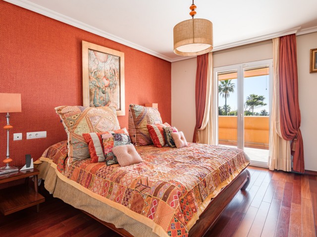 8 Soveroms Villa i New Golden Mile