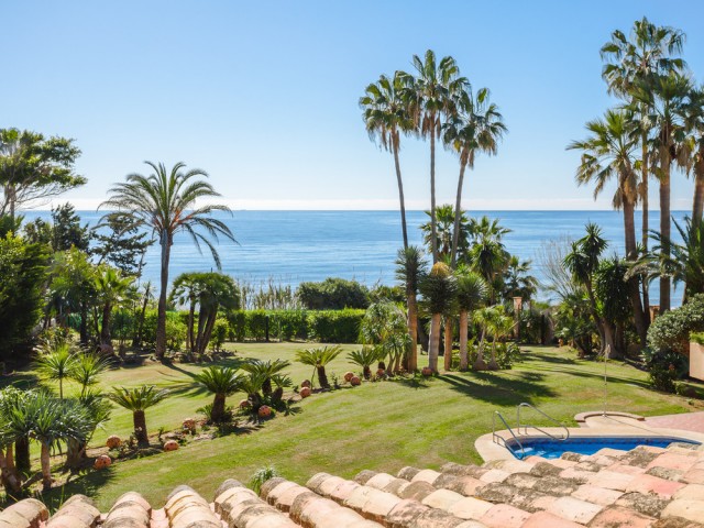 8 Makuuhuoneen Huvila New Golden Mile