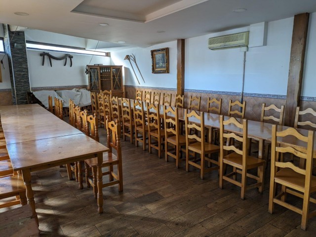 Liikekiinteistö, El Pinillo, R5046784