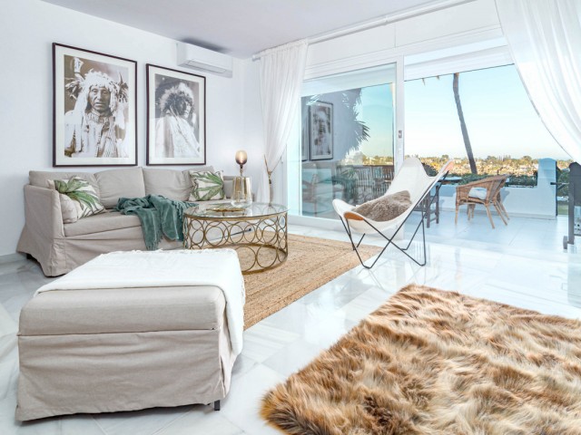 2 Bedrooms Townhouse in El Paraiso