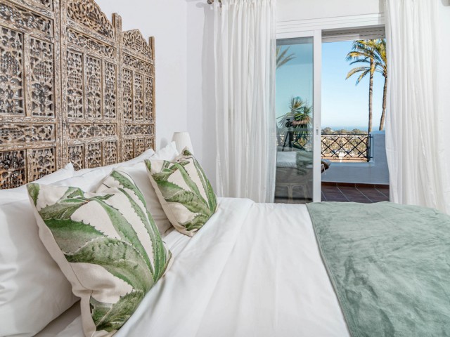 2 Bedrooms Townhouse in El Paraiso
