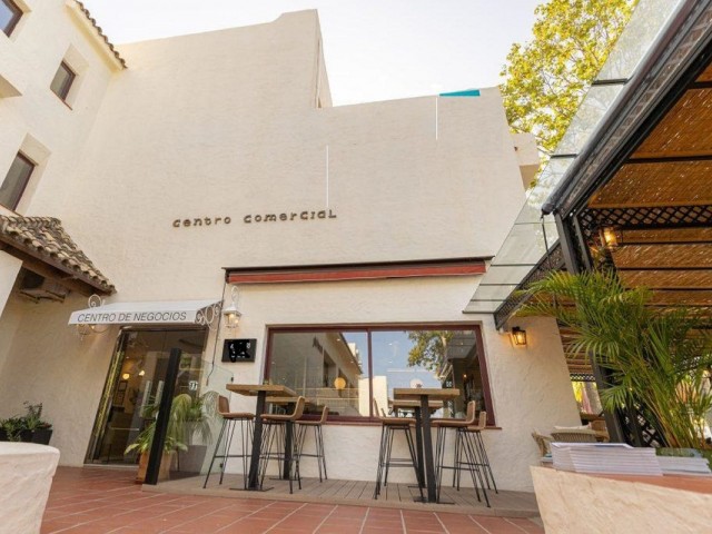 Commercial Nueva Andalucía - R5052310