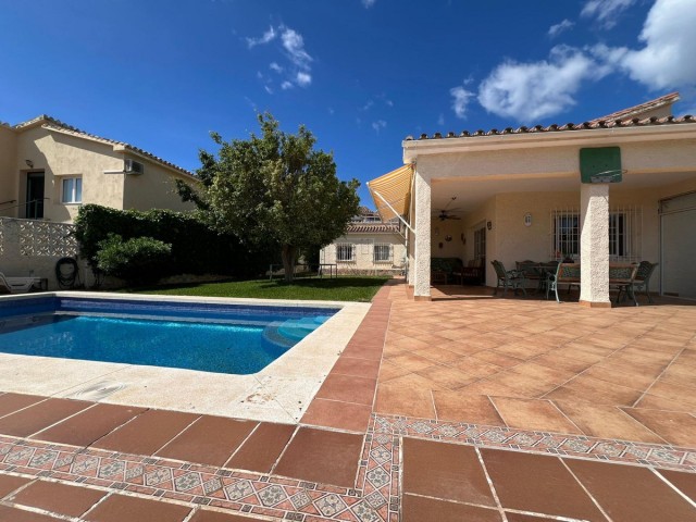 5 Bedrooms Villa in Benalmadena