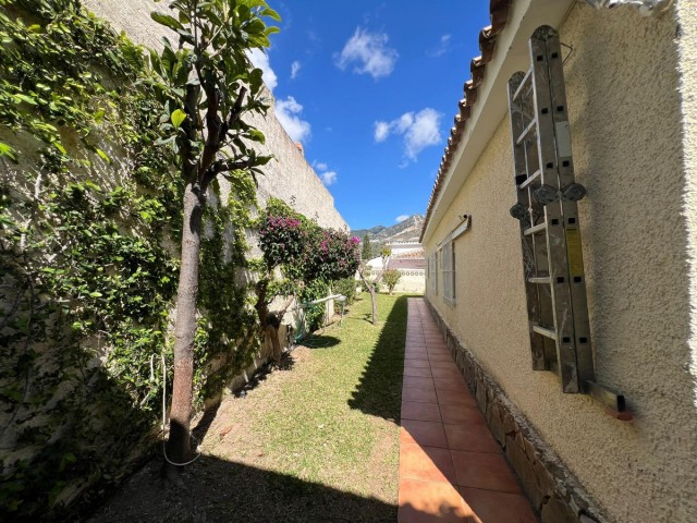 5 Bedrooms Villa in Benalmadena