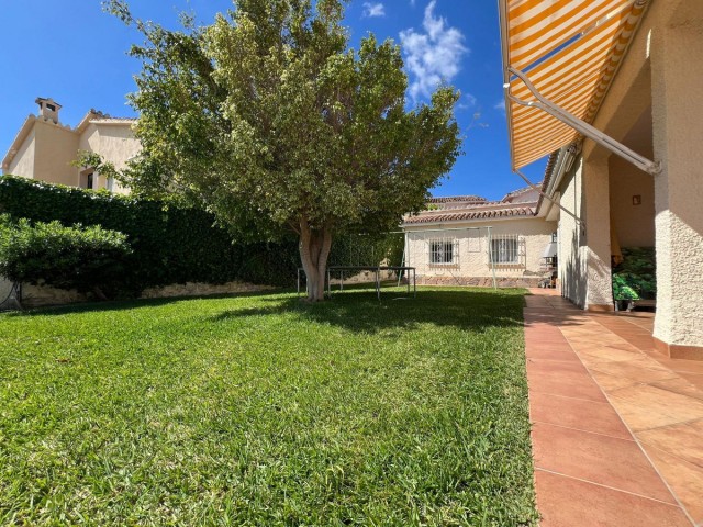 5 Bedrooms Villa in Benalmadena