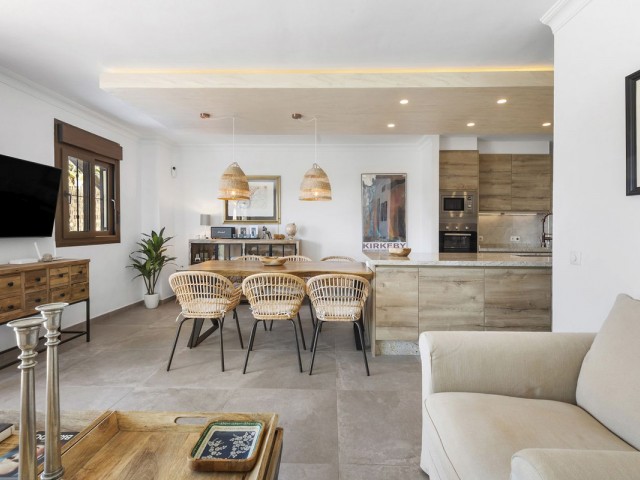 4 Bedrooms Townhouse in Riviera del Sol