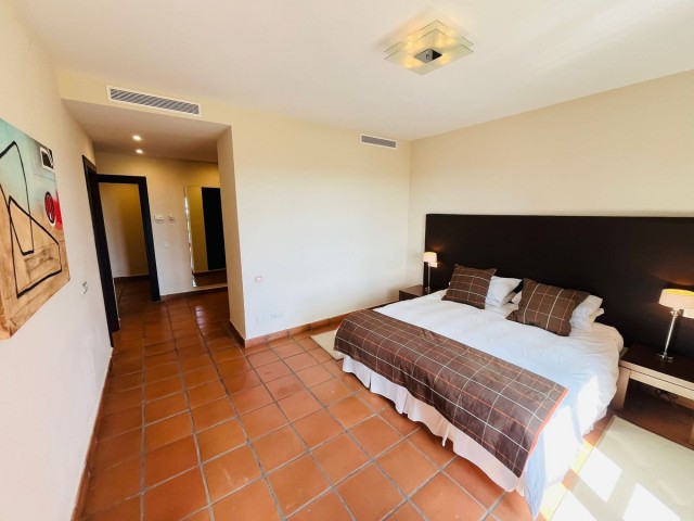 2 Bedrooms Villa in Sotogrande