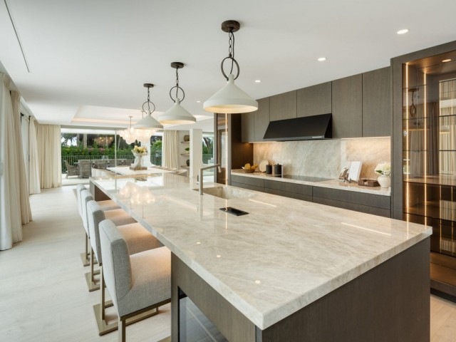 6 Bedrooms Villa in Nagüeles