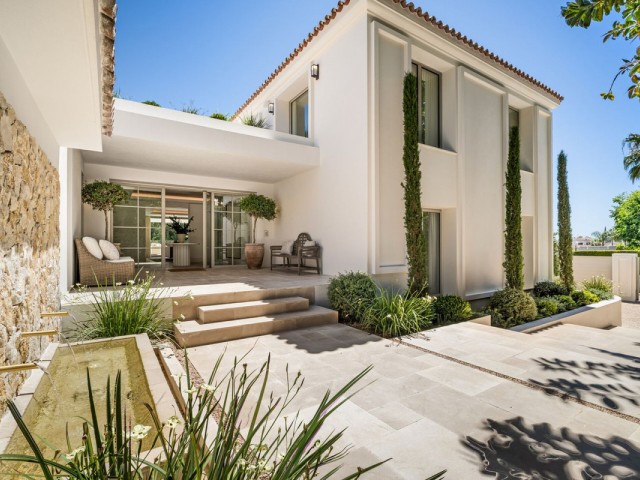 6 Bedrooms Villa in Nagüeles