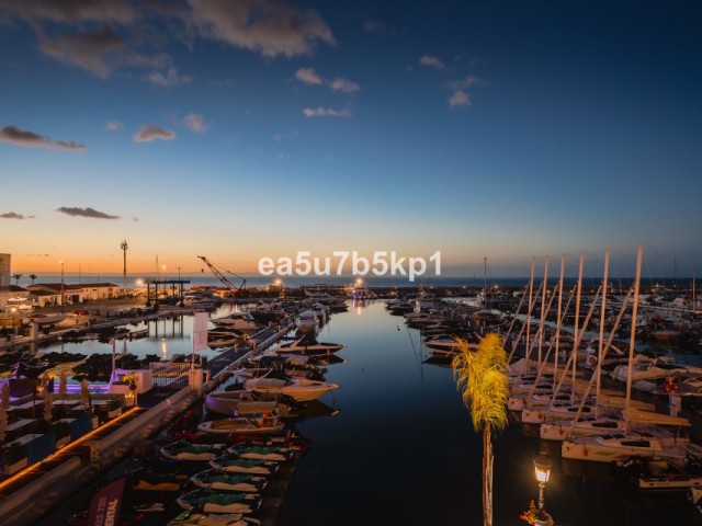 Penthouse in Puerto Banús