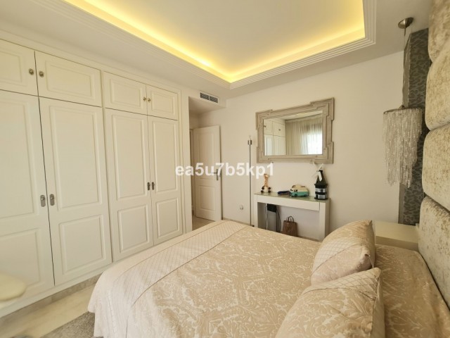 5 Bedrooms Townhouse in Marbella
