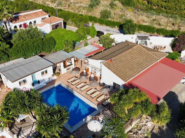 Villa avec 4 Chambres  à Alhaurín el Grande