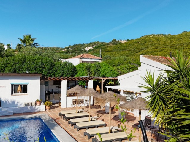 Villa avec 4 Chambres  à Alhaurín el Grande