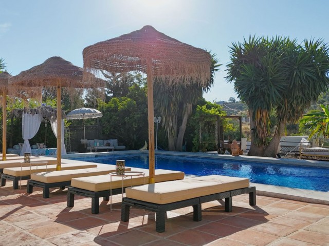 Villa avec 4 Chambres  à Alhaurín el Grande