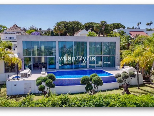 3 Soveroms Villa i Benahavís