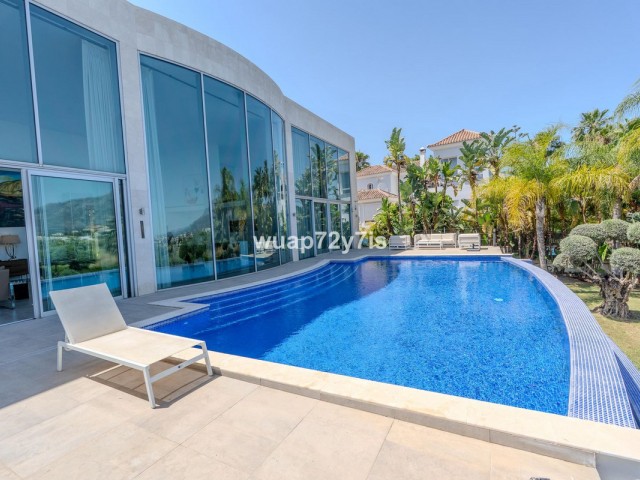 3 Soveroms Villa i Benahavís