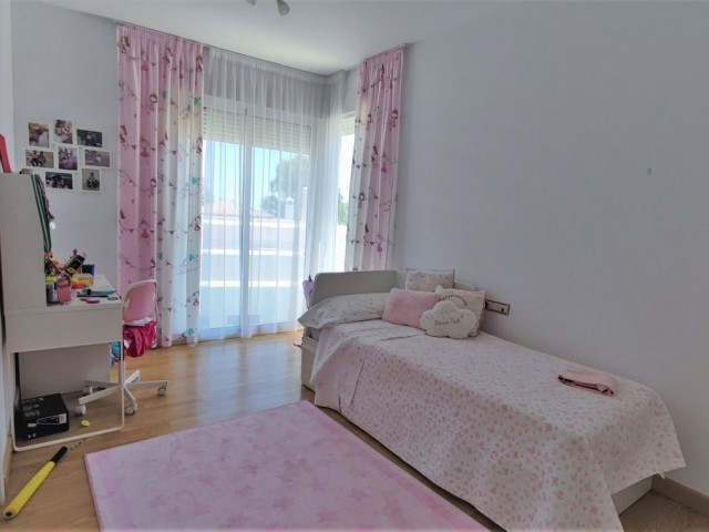 Villa avec 4 Chambres  à La Cala Golf