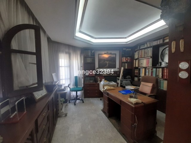 8 Bedrooms Villa in San Pedro de Alcántara