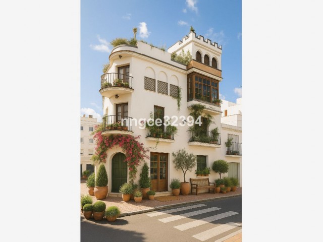 Villa con 8 Dormitorios  en San Pedro de Alcántara