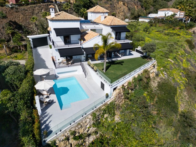 5 Makuuhuoneen Huvila La Quinta