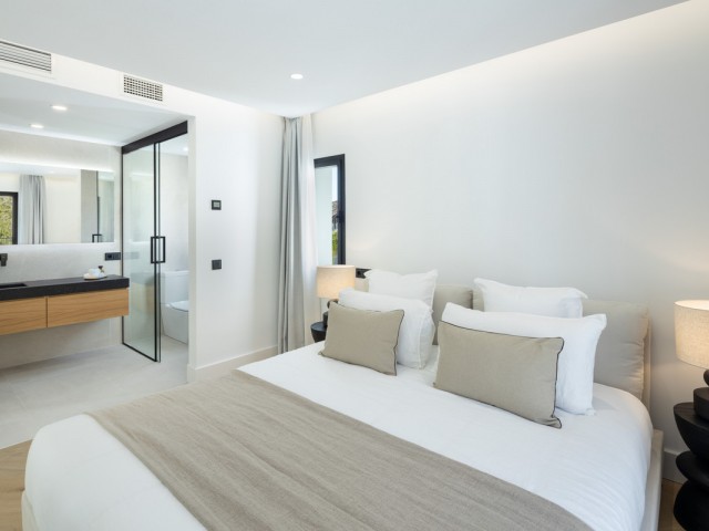 5 Makuuhuoneen Huvila La Quinta