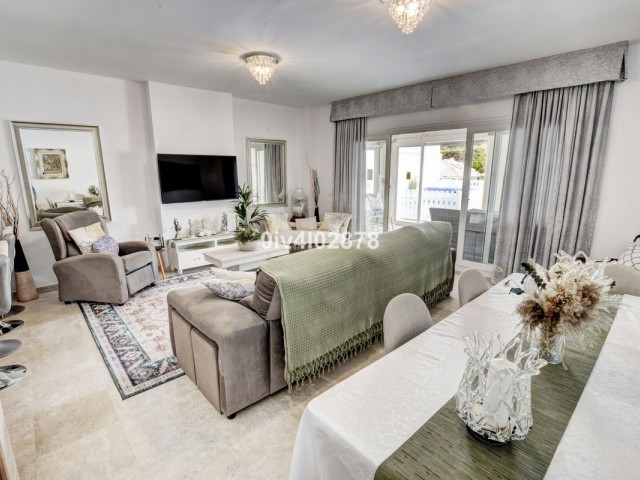 Villa con 6 Dormitorios  en Benalmadena Costa