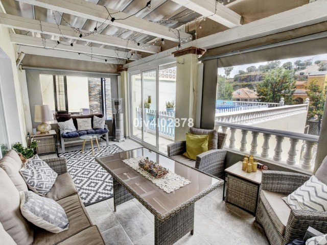 Villa con 6 Dormitorios  en Benalmadena Costa