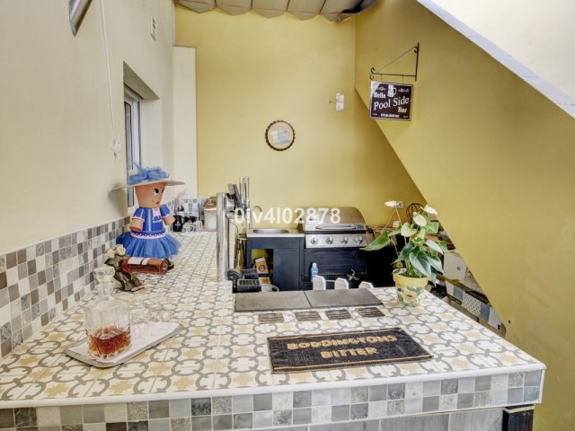 Villa con 6 Dormitorios  en Benalmadena Costa