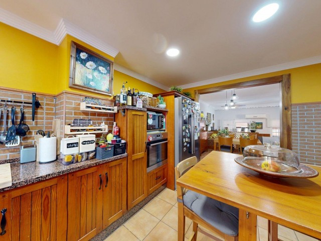 4 Bedrooms Villa in Mijas