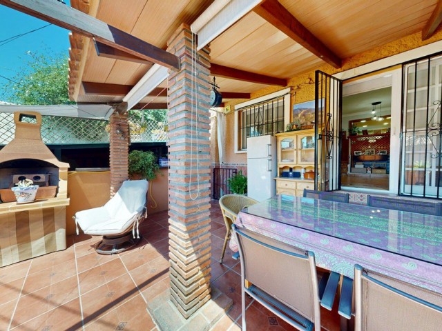 4 Bedrooms Villa in Mijas