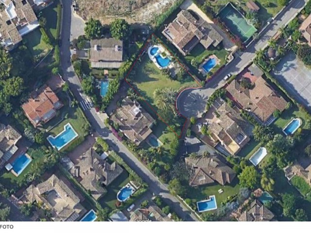  Tomt i Guadalmina Baja