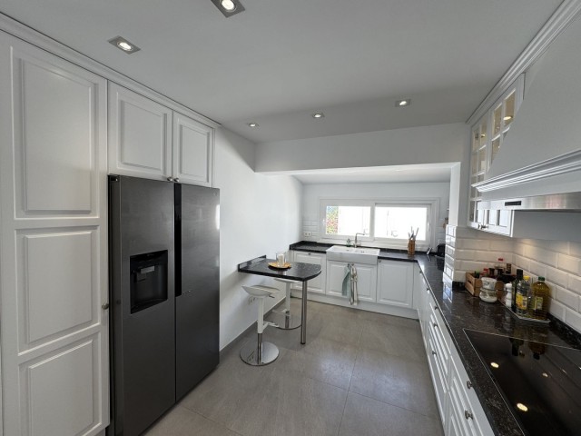 4 Schlafzimmer Villa in Riviera del Sol