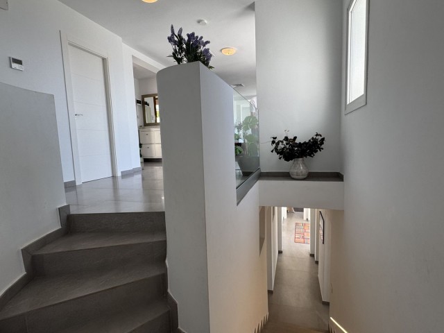 4 Schlafzimmer Villa in Riviera del Sol