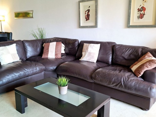 2 Bedrooms Apartment in La Duquesa