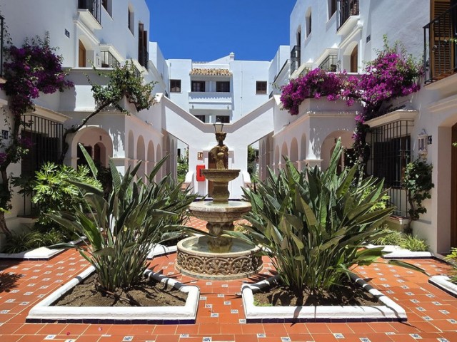 Adosado con 3 Dormitorios  en Costalita