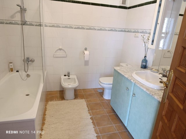 5 Slaapkamer Villa in Alhaurín el Grande