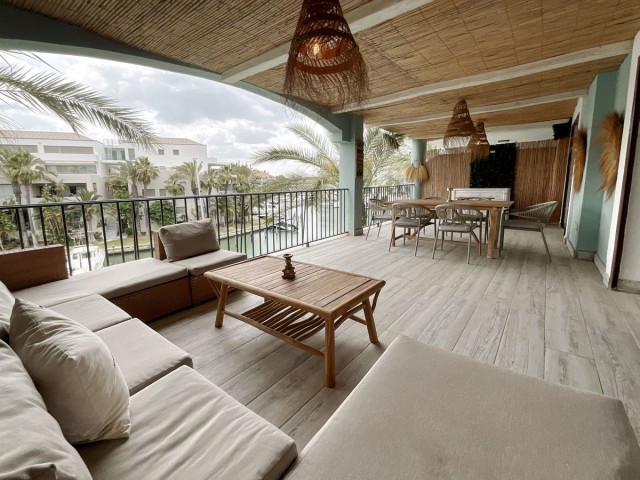 Apartamento con 3 Dormitorios  en Sotogrande Marina