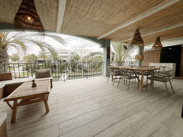 Apartamento con 3 Dormitorios  en Sotogrande Marina