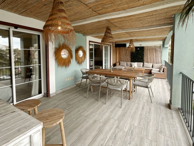 Apartamento con 3 Dormitorios  en Sotogrande Marina