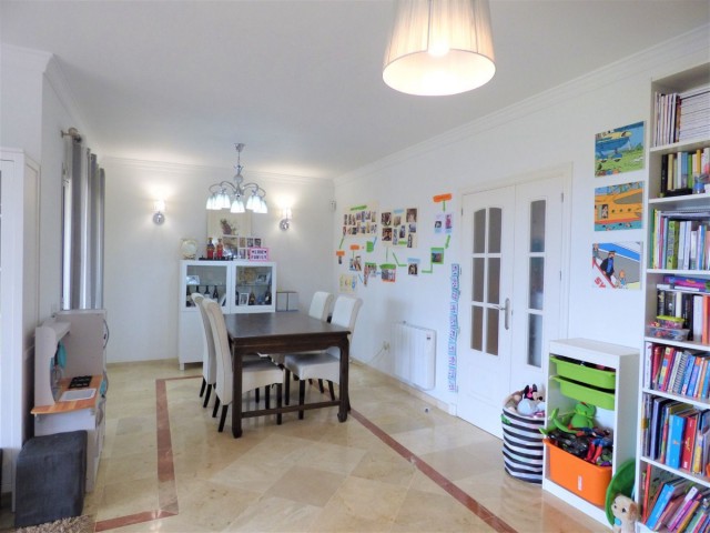 Adosado con 4 Dormitorios  en La Alcaidesa