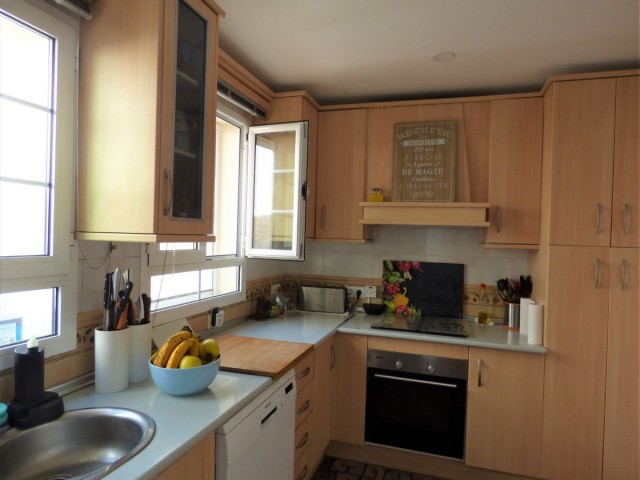 Adosado con 4 Dormitorios  en La Alcaidesa