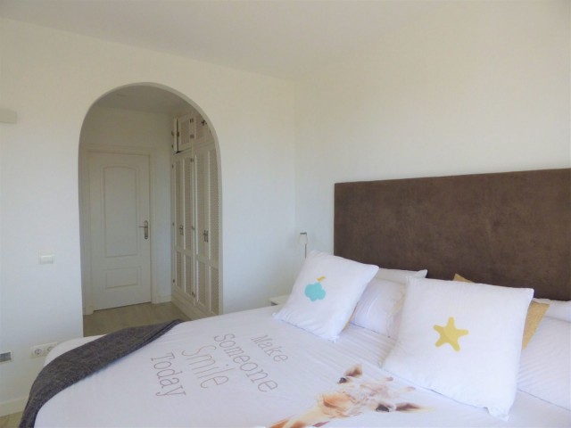 Adosado con 4 Dormitorios  en La Alcaidesa