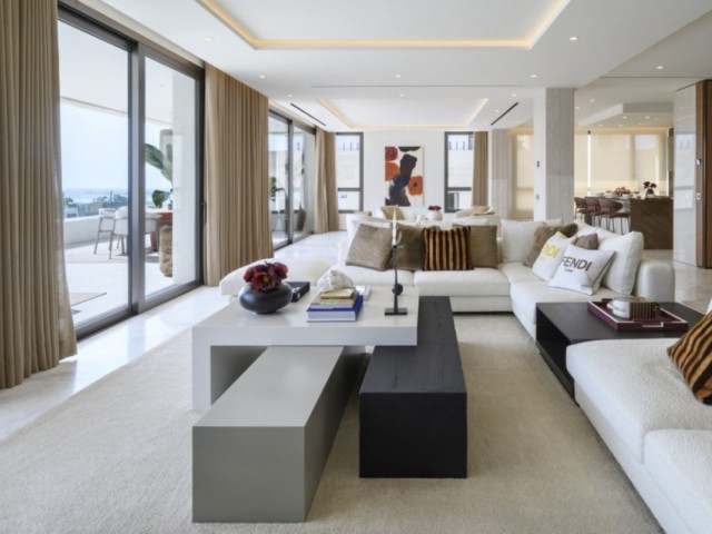 Villa con 4 Dormitorios  en Marbella