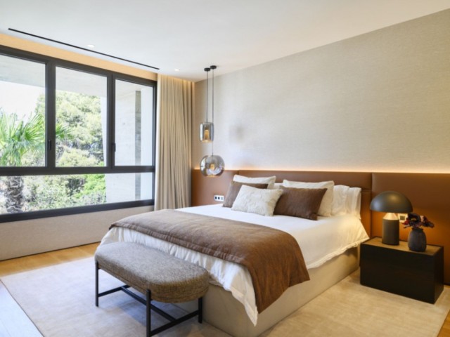 Villa con 4 Dormitorios  en Marbella
