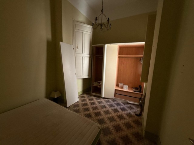 Villa con 14 Dormitorios  en Málaga Centro