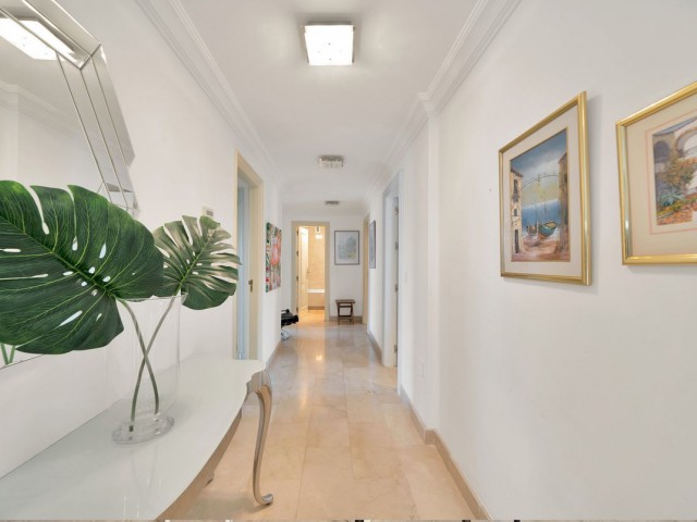 Penthouse i The Golden Mile
