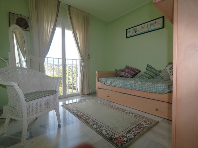 4 Bedrooms Apartment in Bel Air